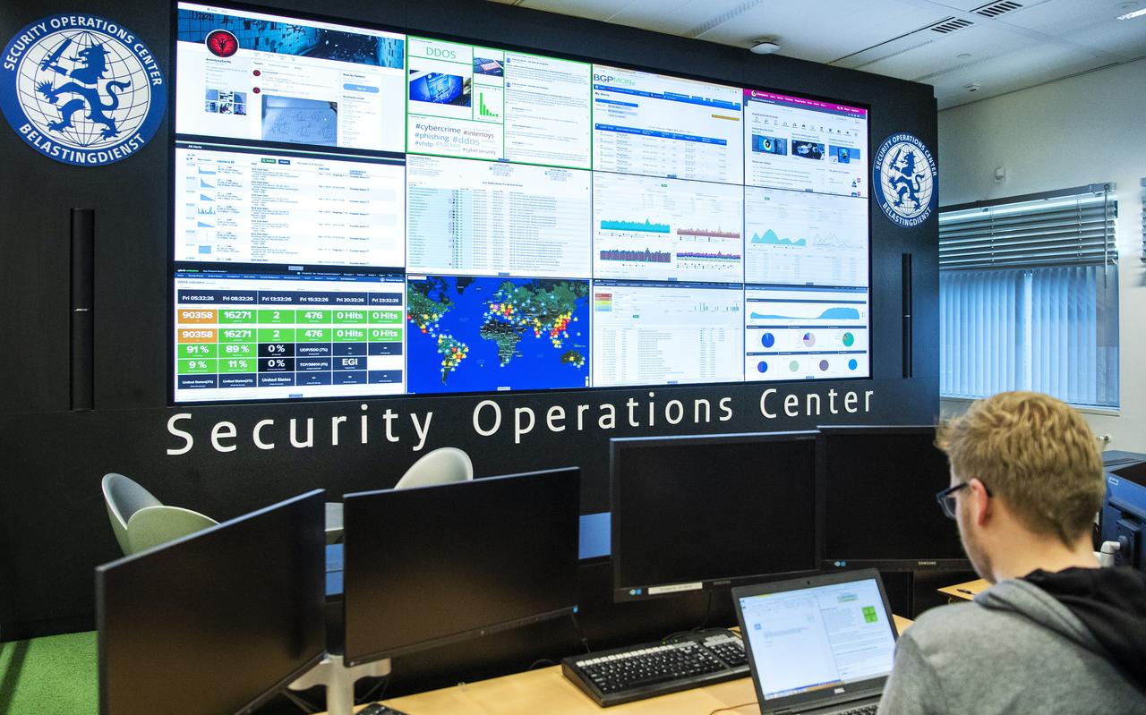 Het Security Operations Center op de afdeling ICT van de Belastingdienst. Het Security Operations Center op de afdeling ICT van de Belastingdienst.