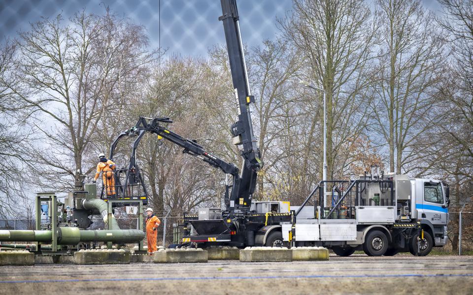 Lege gasput bij Schoonebeek waar de NAM graag productiewater wil injecteren. 