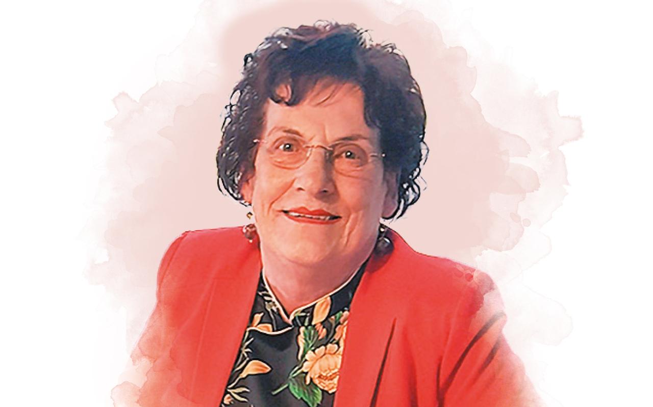 Gré Lubbers-Cramer hield van felle kleuren en droeg altijd hoge hakken. Gré Lubbers-Cramer hield van felle kleuren en droeg altijd hoge hakken.