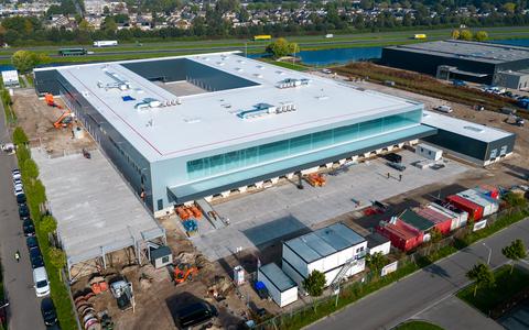 Het nieuwe pakkettensorteercentrum van Post NL op Buitenvaart vordert gestaag