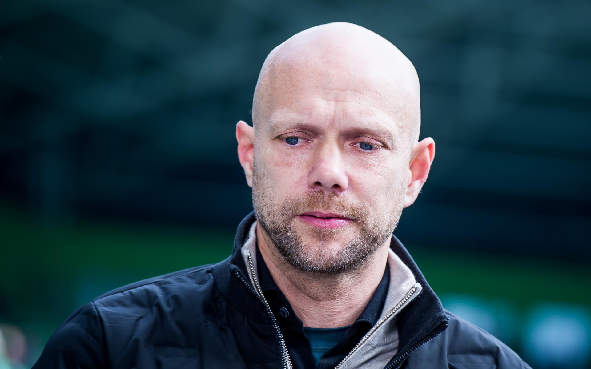 Trainer Dennis van der Ree kreeg naast de nederlaag tegen SC Heerenveen en het nieuws dat hij volgend seizoen geen hoofdtrainer meer is van FC Groningen nóg een domper te verwerken.