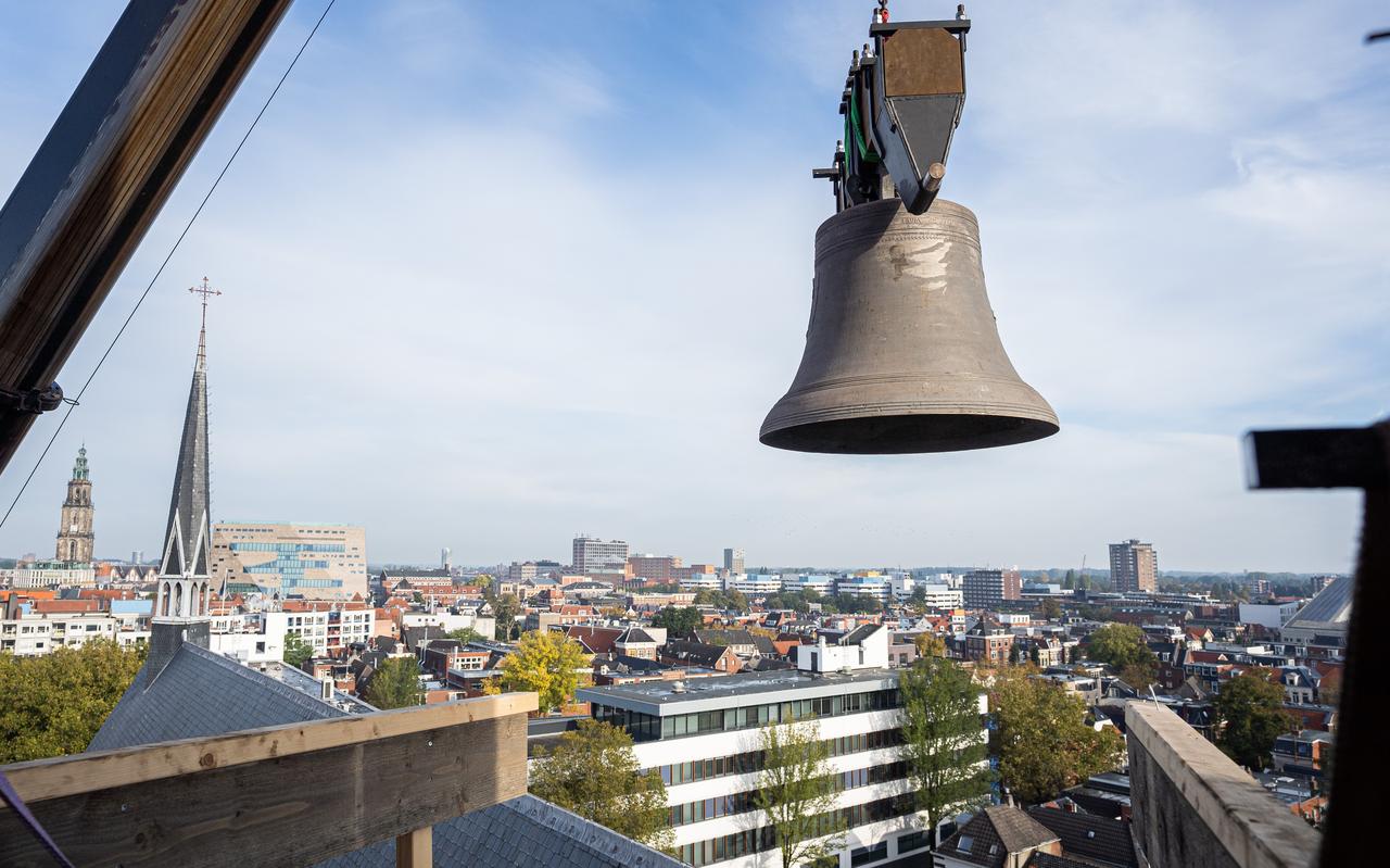 Groningen: nieuwe klokken in de Jozefkerk. Groningen: nieuwe klokken in de Jozefkerk.