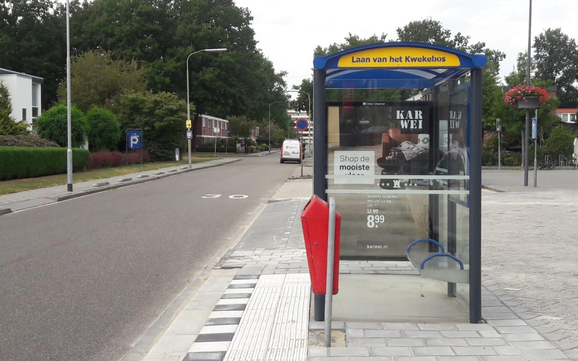 Foutje bedankt! Bushokje in Emmen aan Landschaplaan vermeldt Laan van het Kwekebos