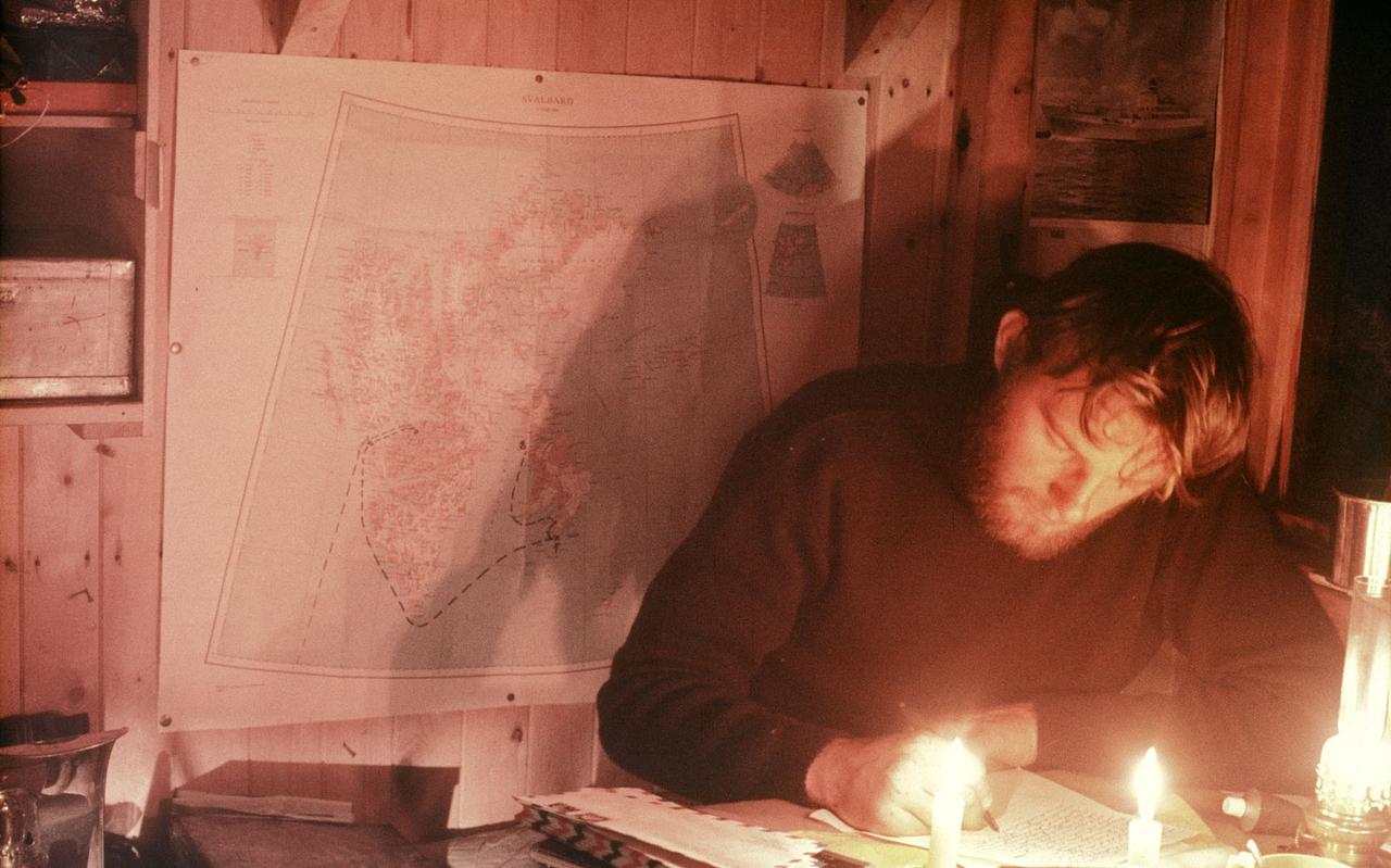 Ko de Korte tijdens de overwintering op Spitsbergen in 1968/'69. 