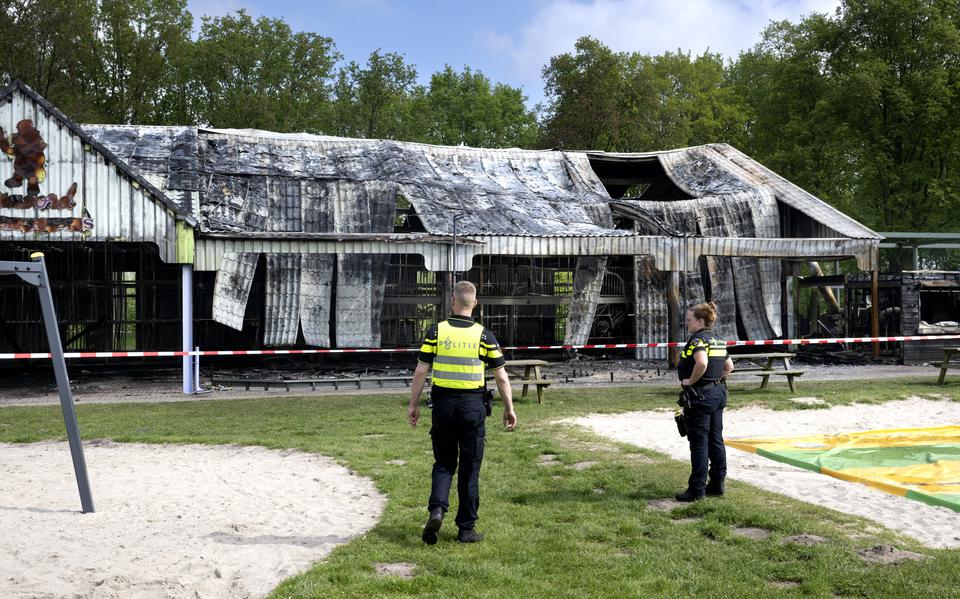 De gevolgen van de brand  in het speelparadijs op het Familiepark Nienoord.