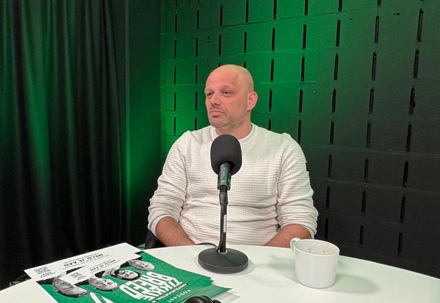 Kenny Koning heeft wel zin in het weekendvoetbal in Oude Pekela. ‘Ik wil het wel eens meemaken’ | Ti