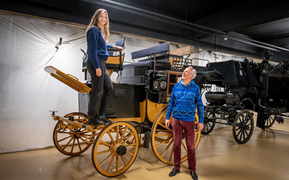 Ellen Hamberg en Geert Pruiksma van Museum Nienoord. 