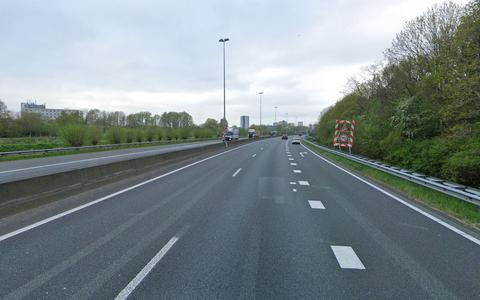 De A28 tussen Haren en het Julianaplein.