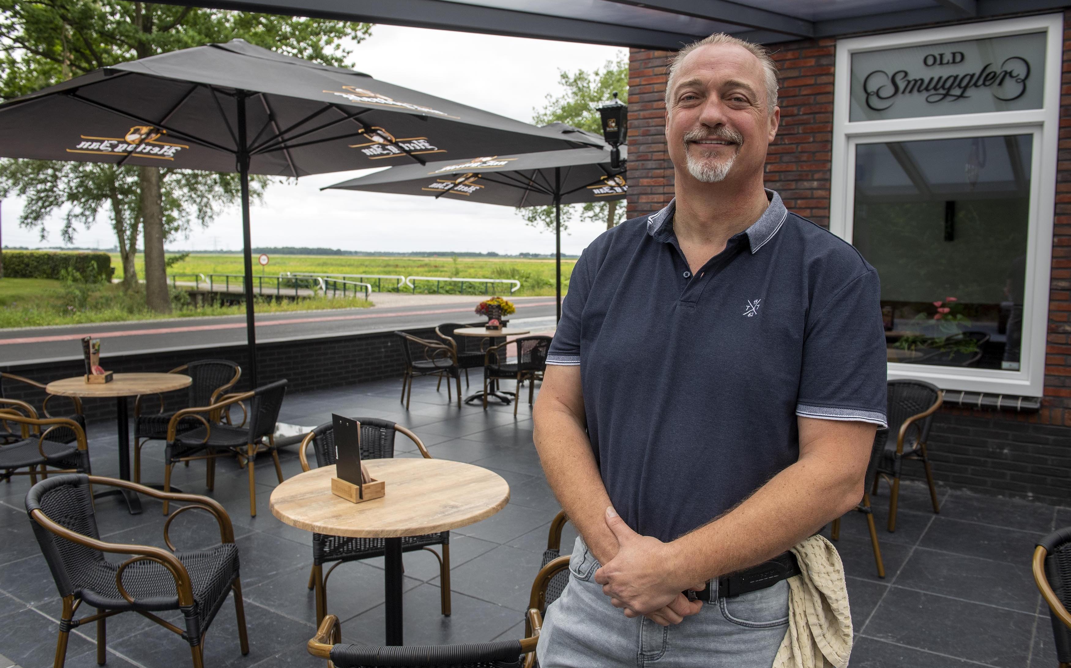 Café Old Smuggler Valthermond krijgt na sluiting toch vergunning. 'Vrijdag gaan we open.' Nog even w