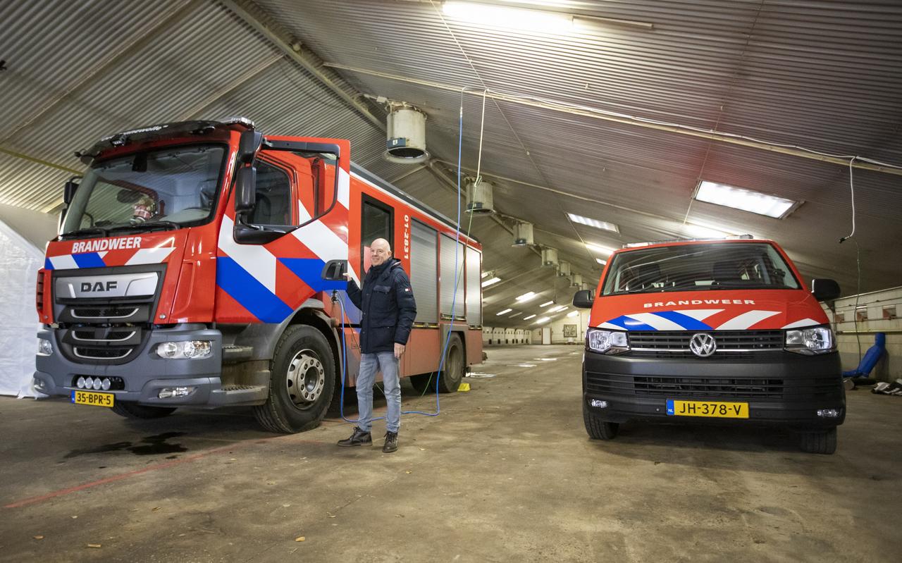 Richard van de Rijke en zijn korpsgenoten hadden 8 maanden een grote kippenschuur als onderkomen Richard van de Rijke en zijn korpsgenoten hadden 8 maanden een grote kippenschuur als onderkomen