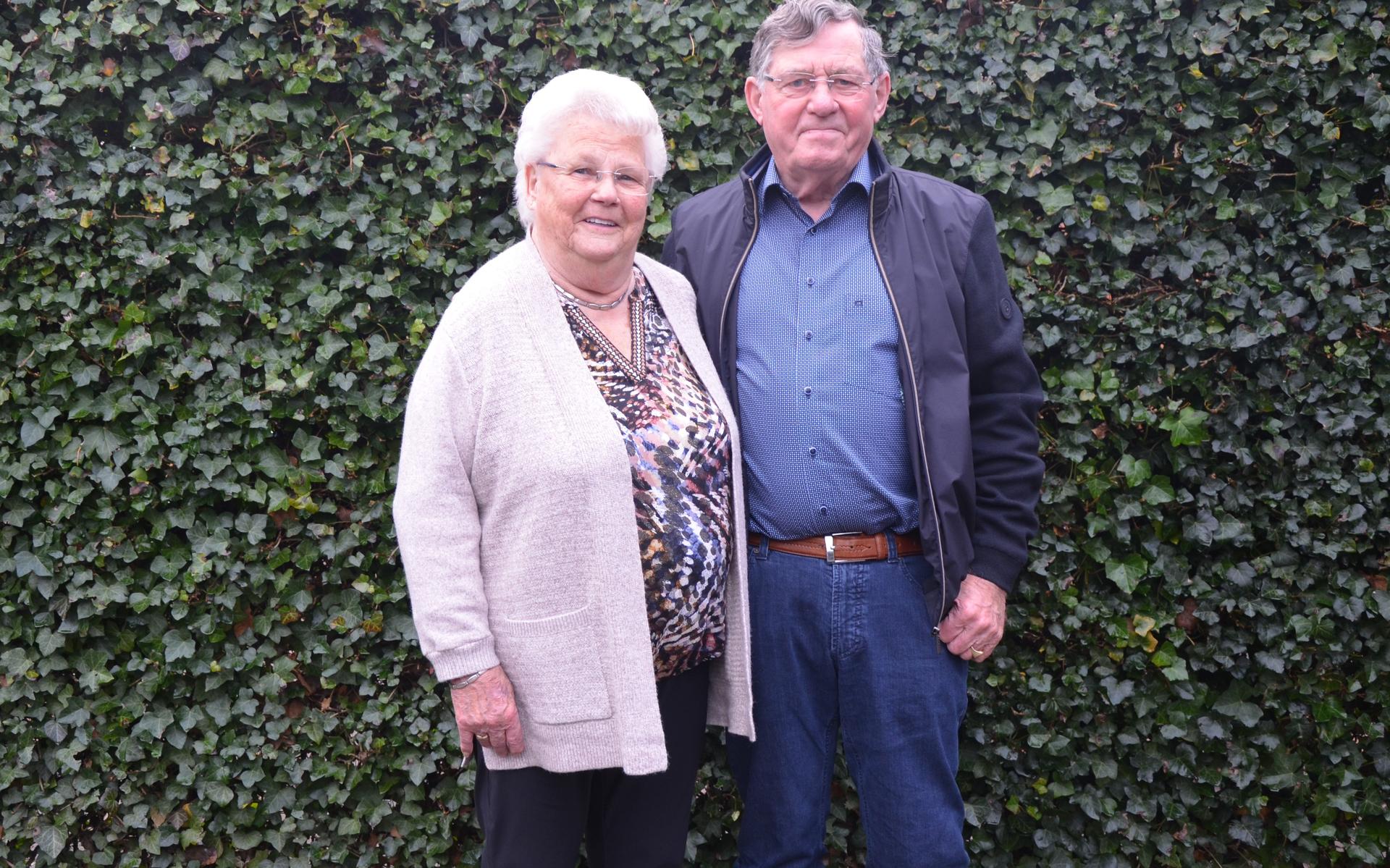Jan en Adri uit Musselkanaal zijn 60 jaar getrouwd. ‘Gelukkig hebben de kinderen geen pop in de tuin