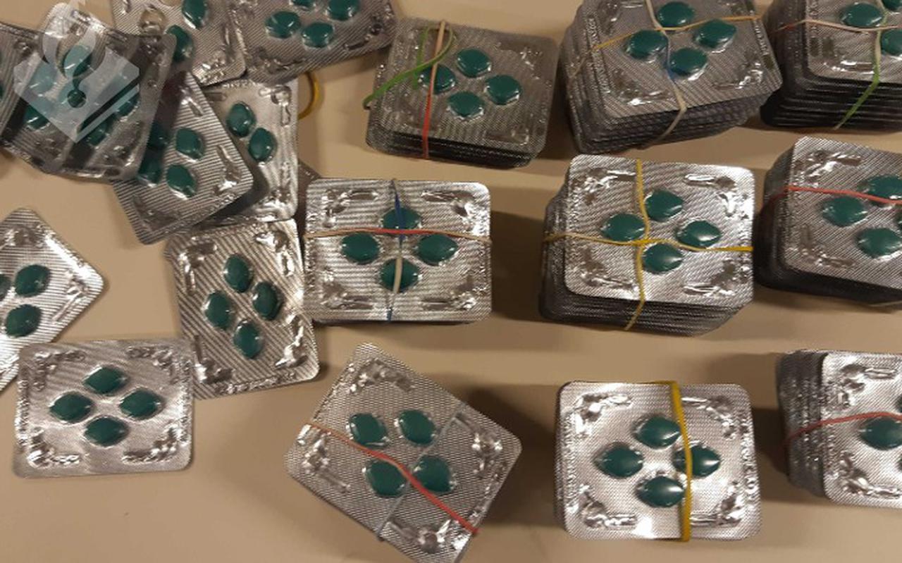 Het illegale erectiemiddel Kamagra wordt vaak online verkocht. Foto: politie Het illegale erectiemiddel Kamagra wordt vaak online verkocht. Foto: politie
