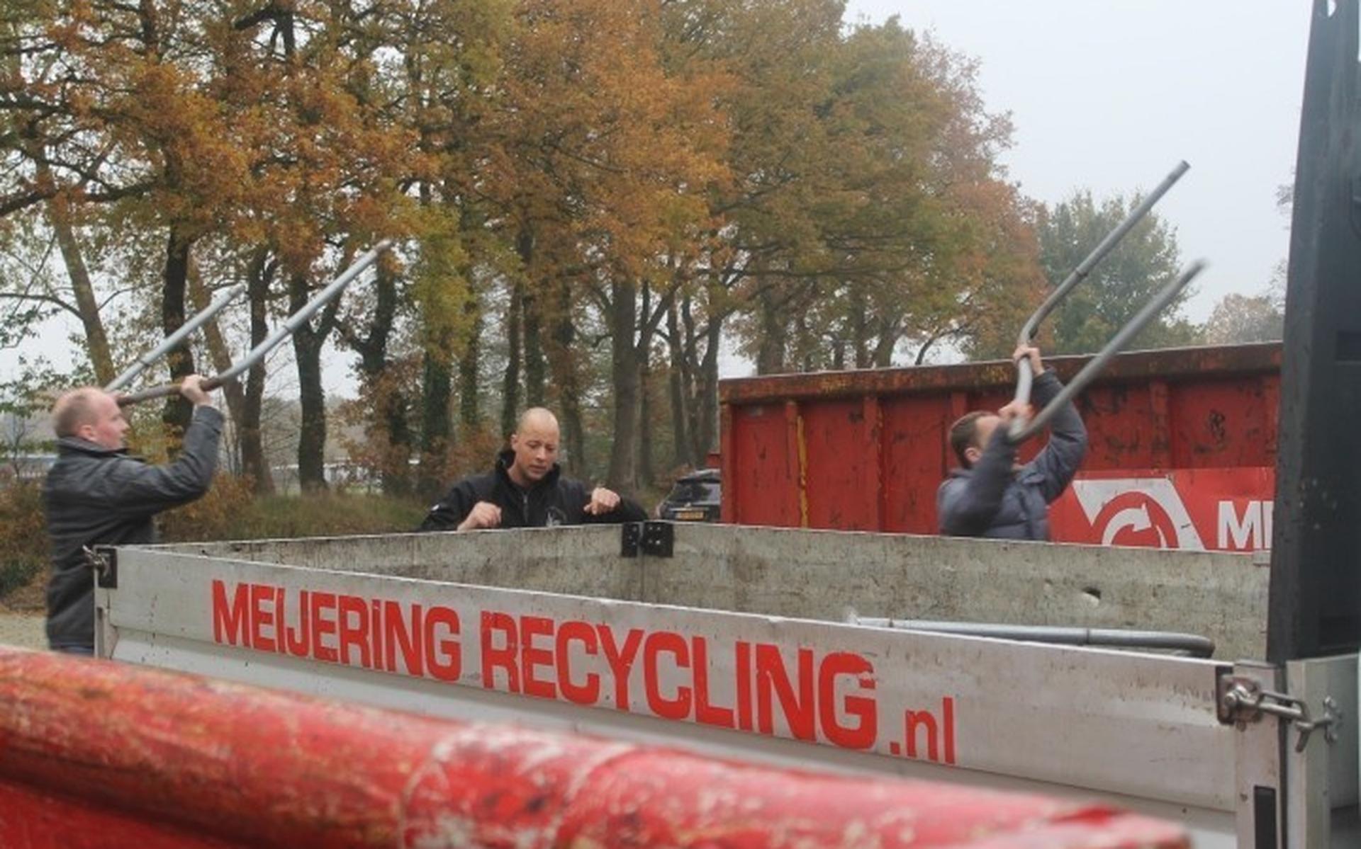 De leden gaat weer ijzer inzamelen.