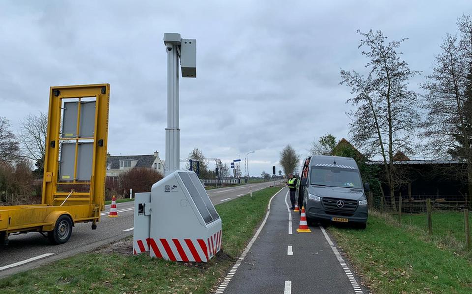 De verplaatsbare flitspaal. Foto: Provincie Groningen