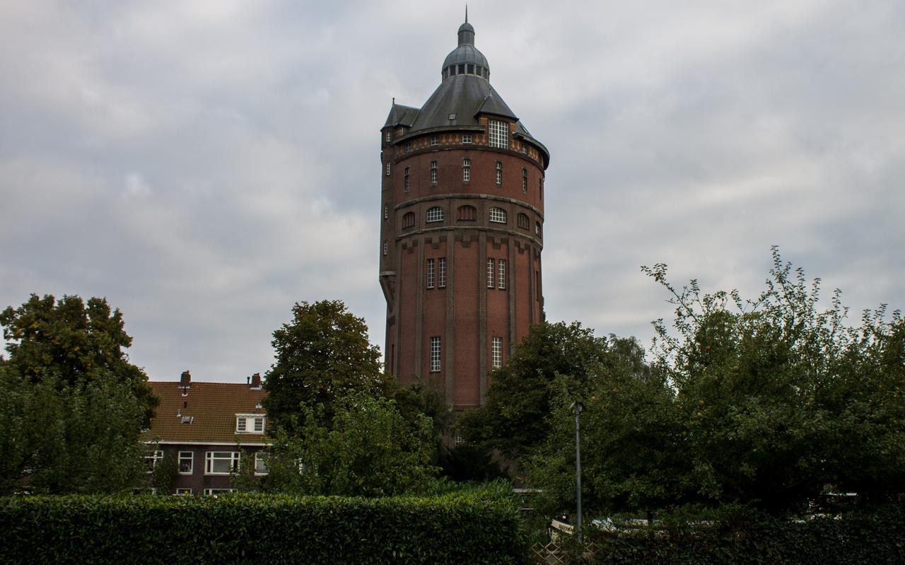 De watertoren aan de Hofstede de Grootkade in Groningen, waarin nu appartementen worden gemaakt.