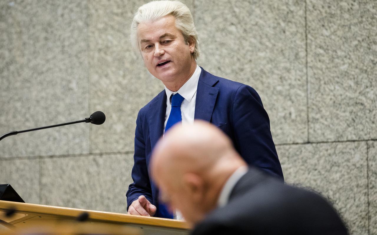 Geert Wilders (op de foto in debat met minister Grapperhaus) komt donderdag naar Ter Apel