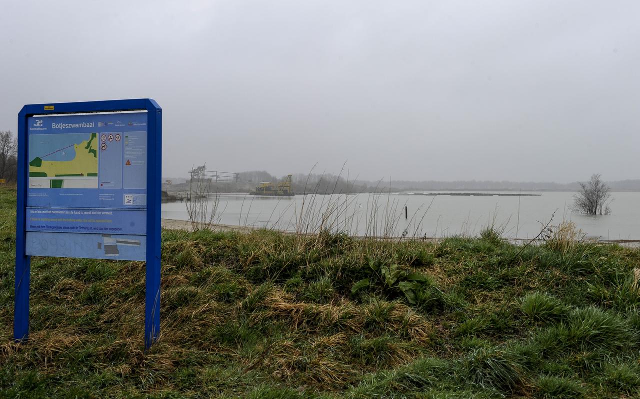Botjes Zandbaai is onveilig om in te zwemmen volgens de gemeente Midden-Groningen. 