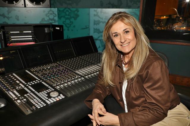 Laura Vlasblom terug in het theater, nu met ‘edutainment’. ‘Ik wil mensen laten voelen dat zingen ge