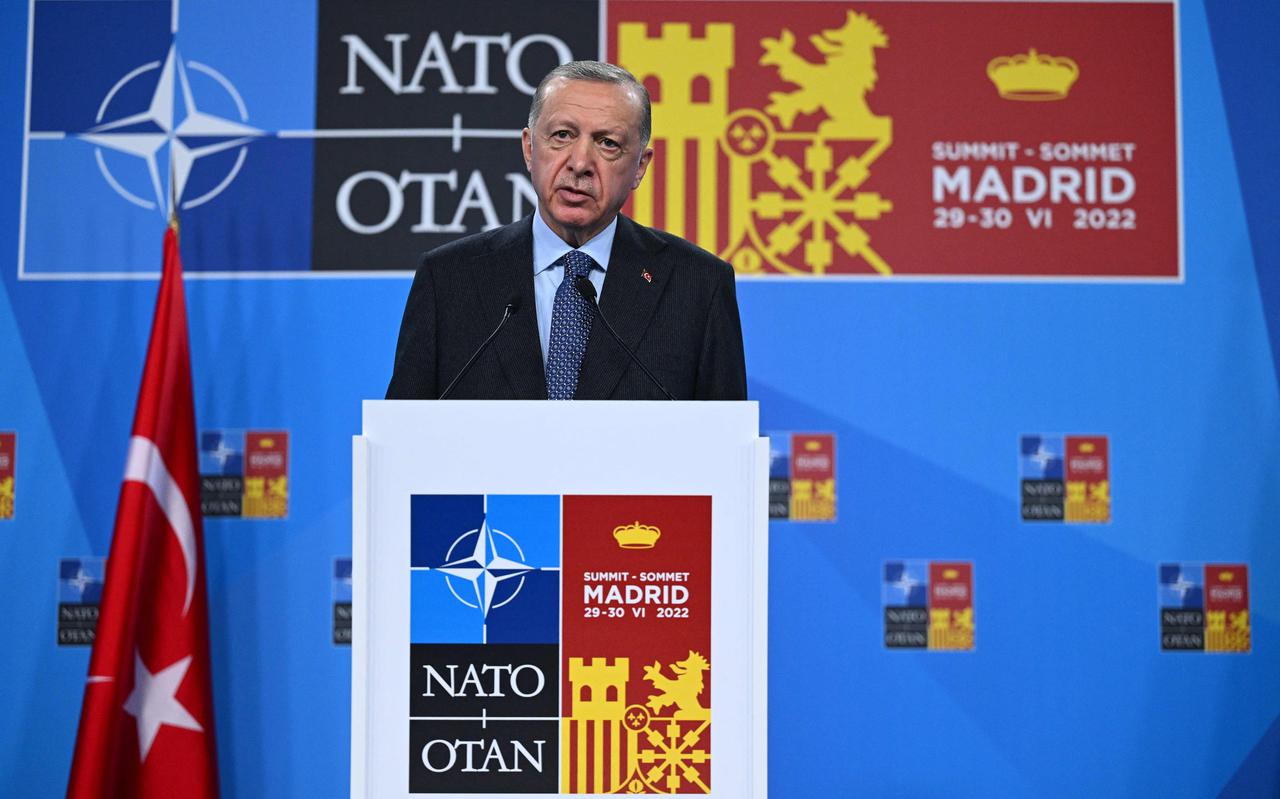 De Turkse president Erdogan tijdens de NAVO-top in Madrid.