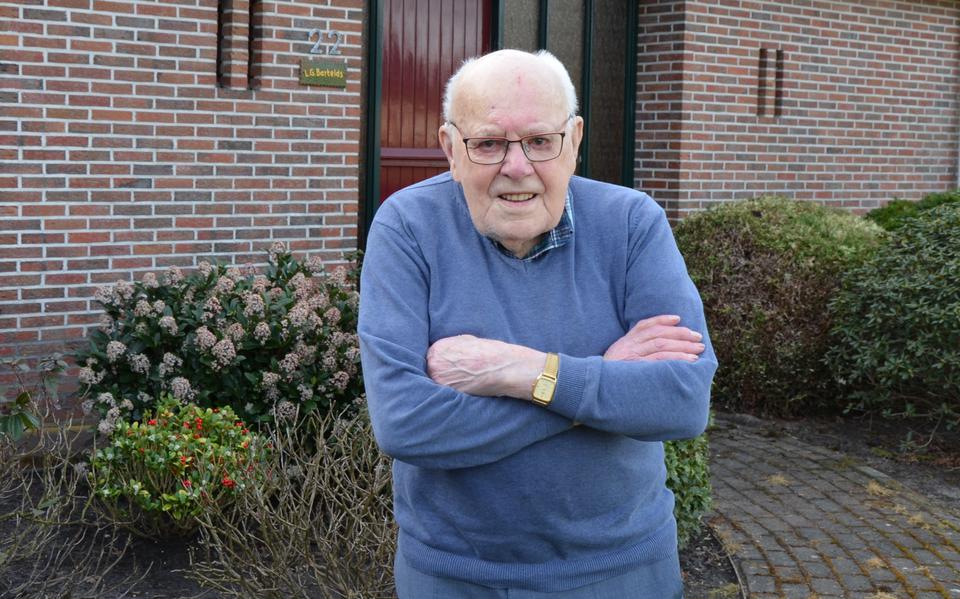 Lambert Bartelds uit Tweede Exloërmond is 104 jaar geworden. 