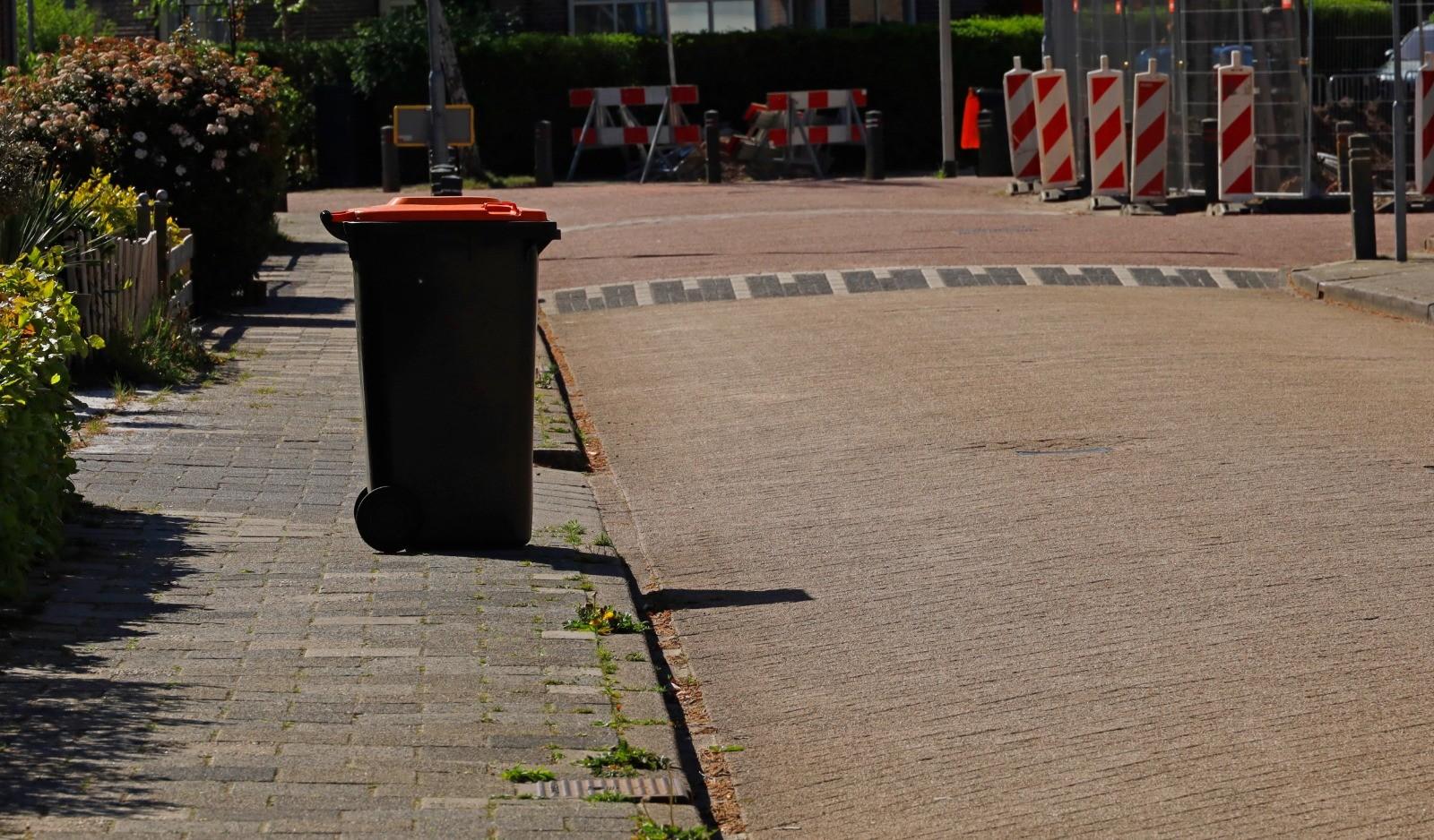 Oranje container plots weg in Assen? Geen paniek… ‘Dit doen we steekproefsgewijs’