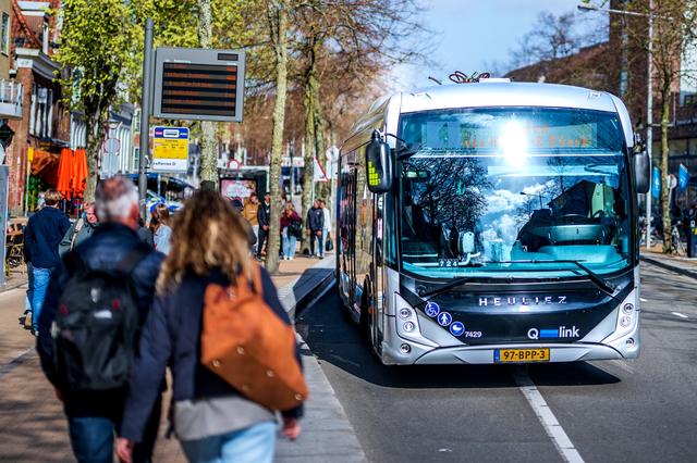 Buslijnen Groningen onder druk door 30 km-plan Stad: ‘Dit is een stap de verkeerde kant op’