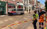 De Herestraat in Groningen is zaterdagmiddag langere tijd grotendeels afgezet met linten vanwege een steekpartij. 