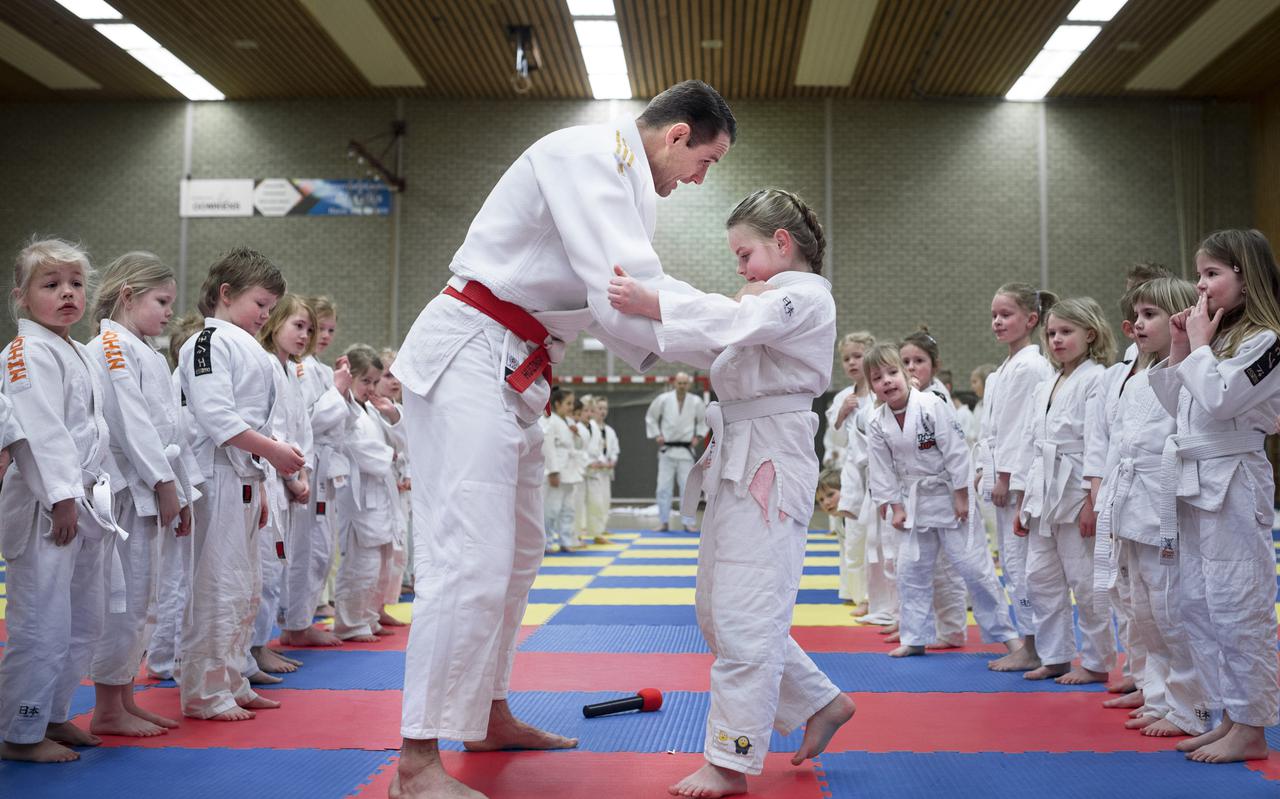Sporten is belangrijk voor kinderen, maar je hebt wel geld nodig om bijvoorbeeld een judopak aan te schaffen.