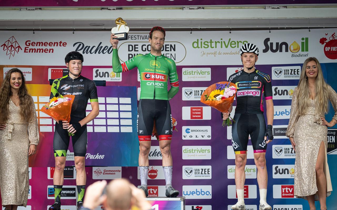 Huldiging beloften/elite mannen. Huldiging beloften/elite mannen.