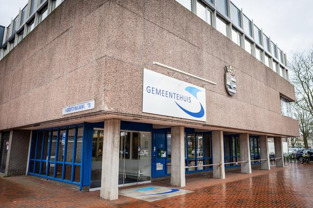 Stadskanaal wil uitkering van ‘influencer’ terug om verzwegen geld. ‘Inkomsten? Ze kreeg een zakje k