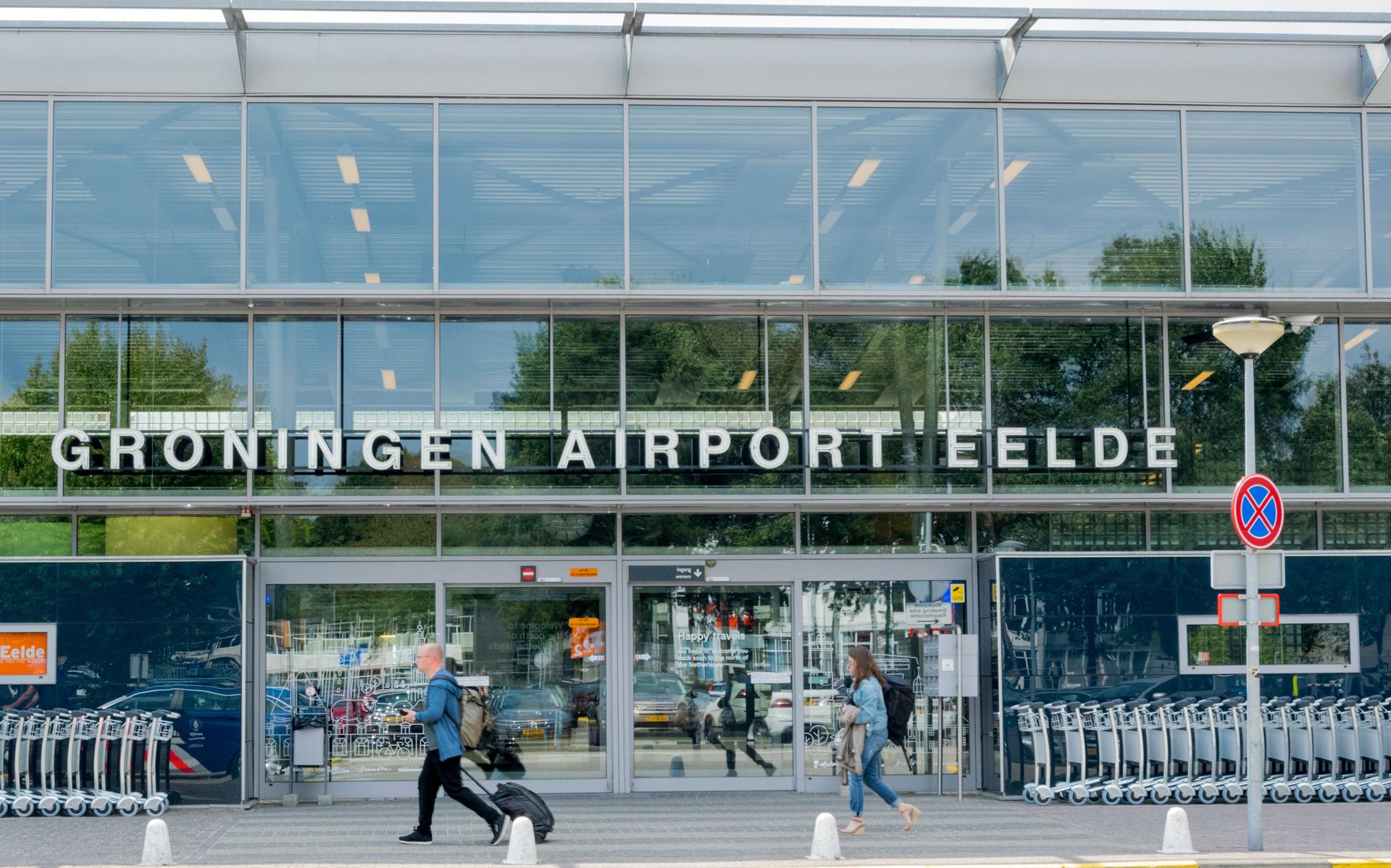 Groningen Airport Eelde trekt minder passagiers, maar draait minder verlies. 