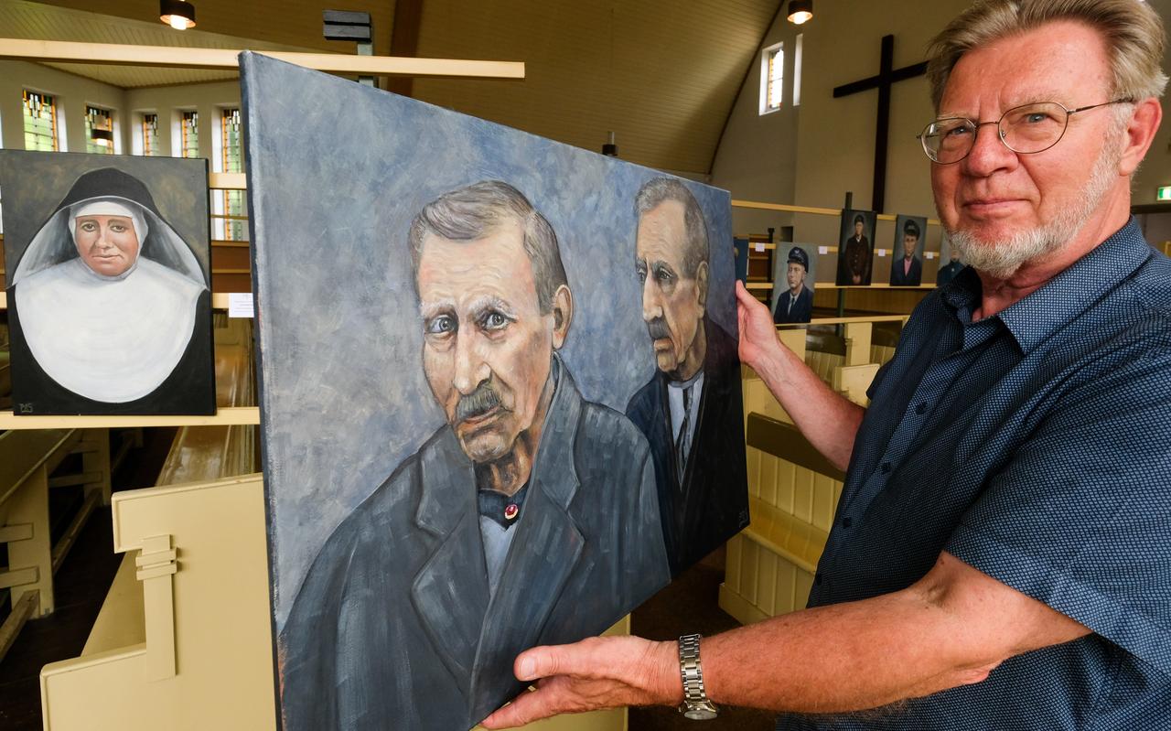 Peter Siebesma richt zijn expositie in met werk van Jacob Molenhuis. Peter Siebesma richt zijn expositie in met werk van Jacob Molenhuis.
