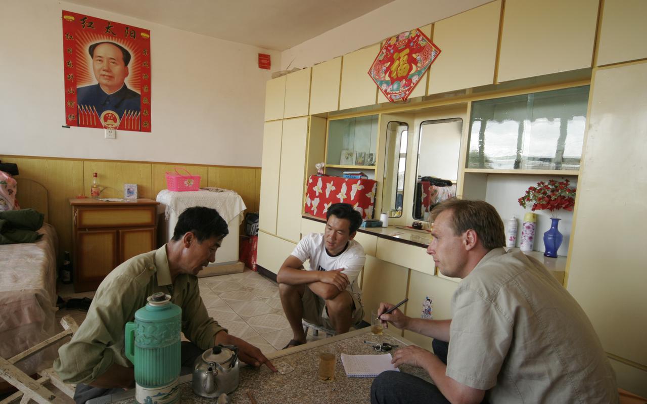 Tjalling Halbertsma tijdens zijn veldonderzoek naar het erfgoed van de Kerk van het Oosten van Rabban Sauma in Binnen-Mongolië, China. 