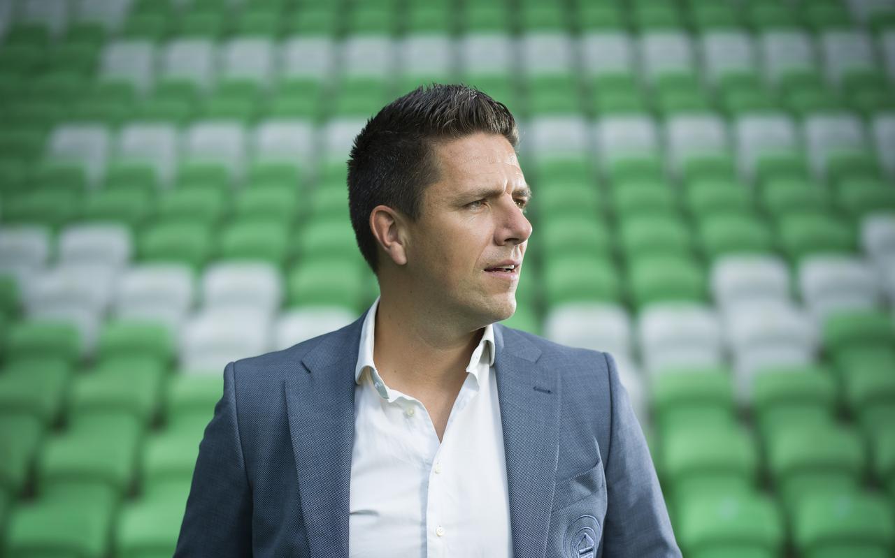 Wouter Gudde: ,,Transfers zijn inderdaad dé manier om het meeste geld te verdienen in de voetbalwereld, maar dan moet je wel zorgen dat een groot deel van de revenuen in de clubkas terecht komt.'' Wouter Gudde: ,,Transfers zijn inderdaad dé manier om het meeste geld te verdienen in de voetbalwereld, maar dan moet je wel zorgen dat een groot deel van de revenuen in de clubkas terecht komt.''