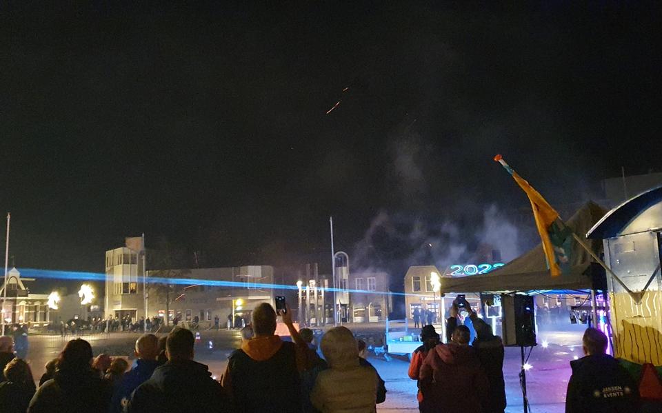 De lasershow trok drommen publiek.