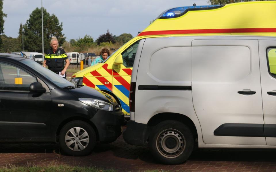 Kopstaartbotsing Weerdinge: een gewonde. Kopstaartbotsing Weerdinge: een gewonde.