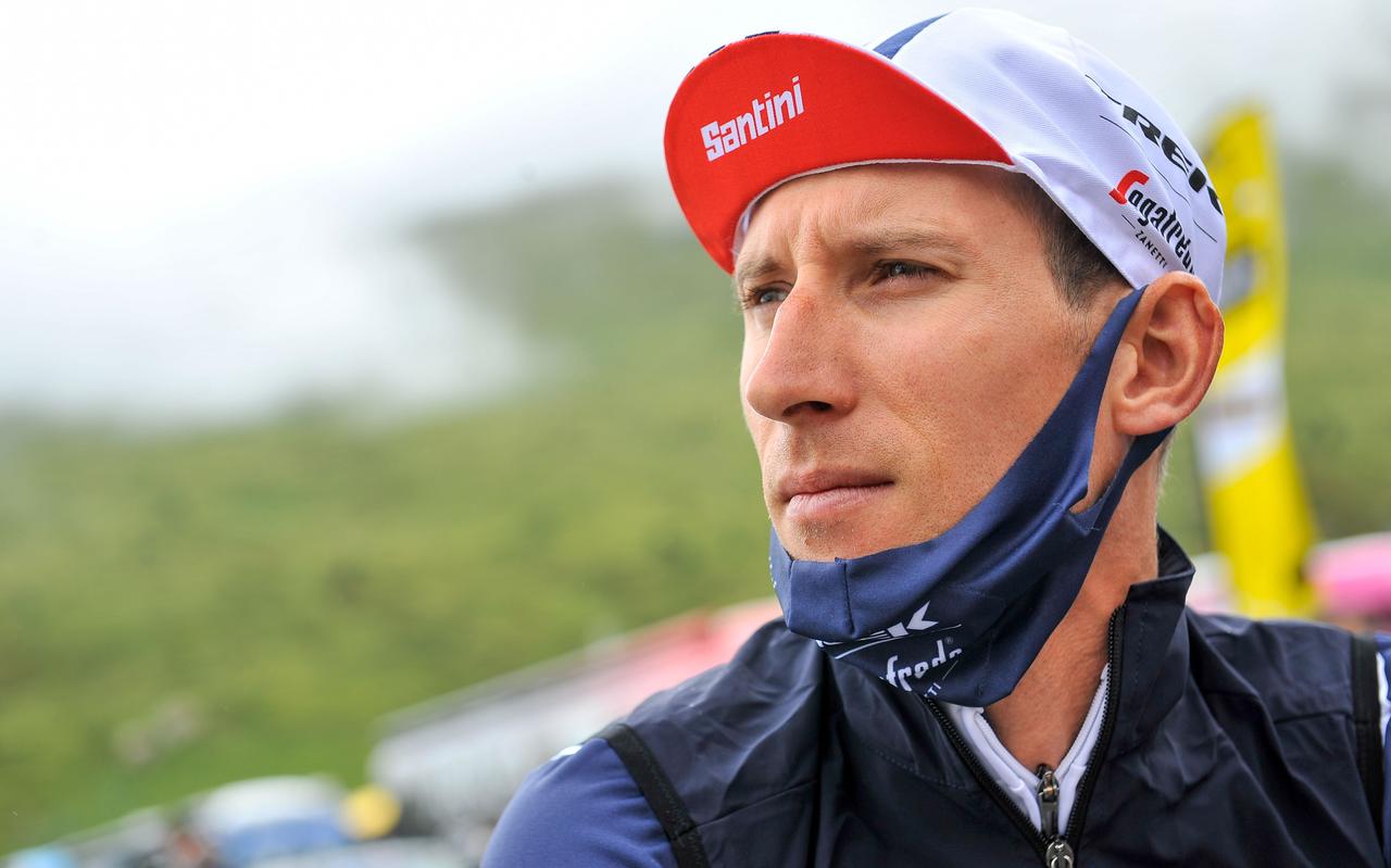 Bauke Mollema wil zeker nog een jaar of vijf aan zijn carrière vastplakken, zo liet de Groningse profwielrenner weten vanuit het trainingskamp in Altea Bauke Mollema wil zeker nog een jaar of vijf aan zijn carrière vastplakken, zo liet de Groningse profwielrenner weten vanuit het trainingskamp in Altea