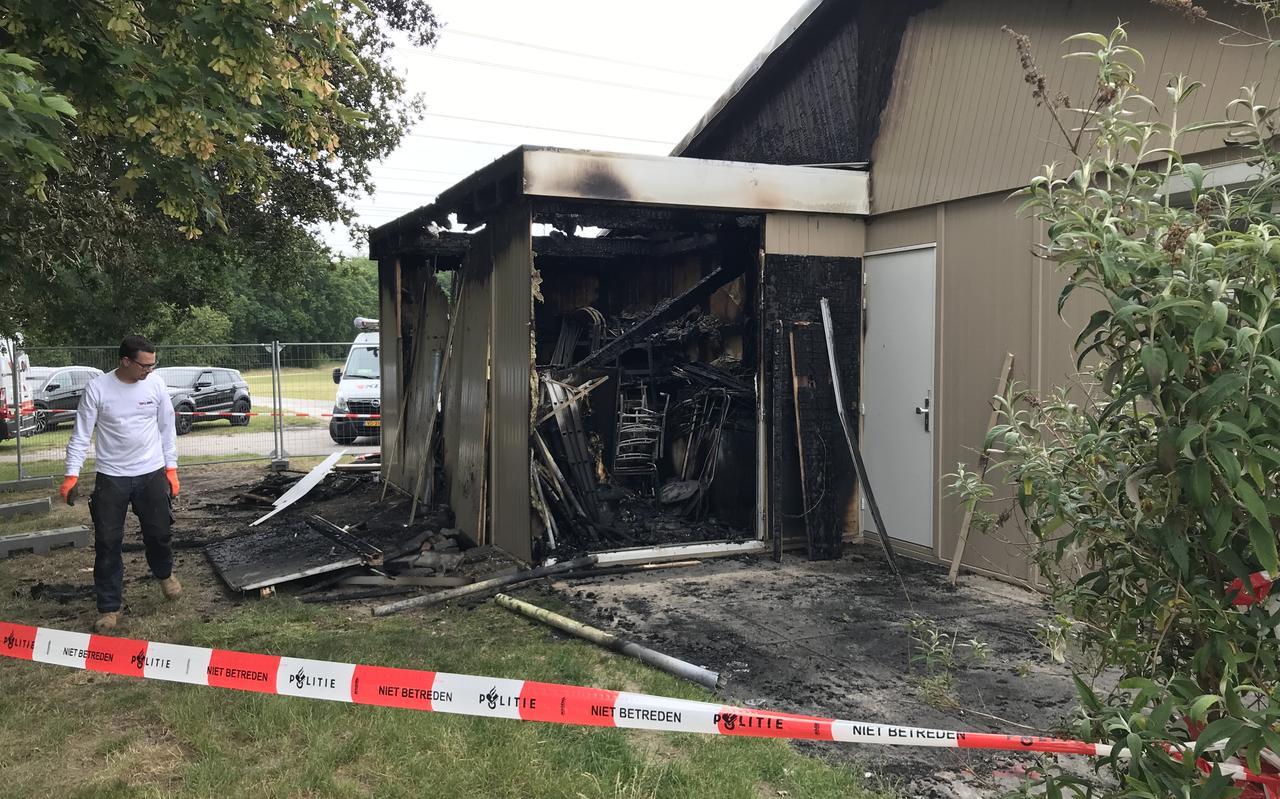 In juni brandde het Strandpaviljoen aan de Baggelhuizerplas uit. De brand werd aangestoken. In juni brandde het Strandpaviljoen aan de Baggelhuizerplas uit. De brand werd aangestoken.