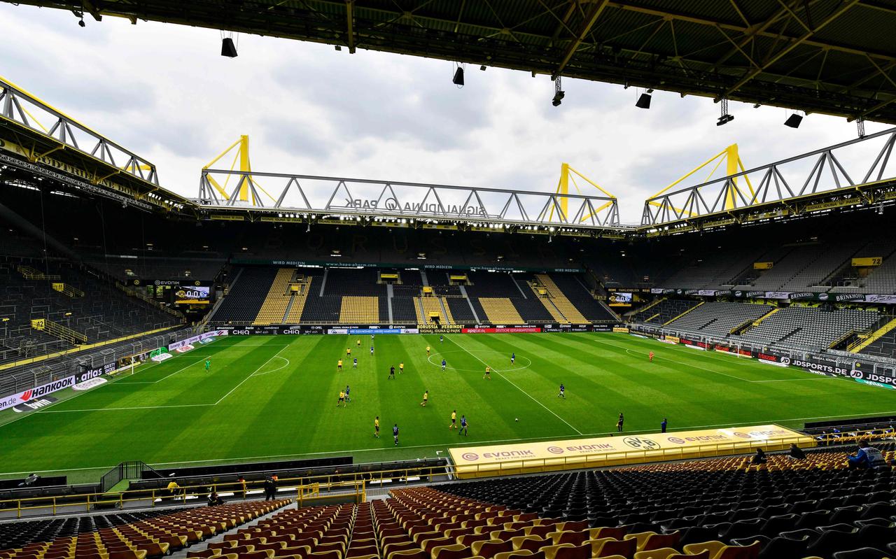 Borussia Dortmund neemt het op zaterdag 16 mei in het eigen lege Signal Iduna stadion op tegen aartsrivaal FC Schalke 04.