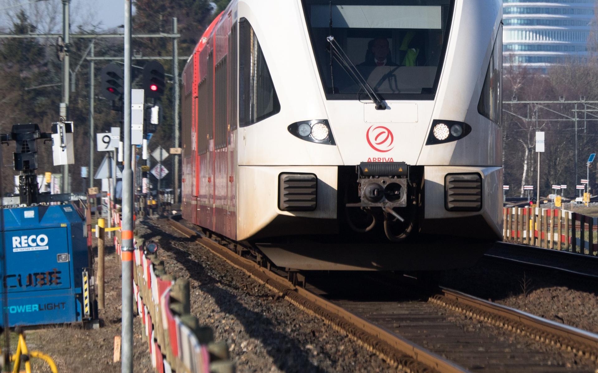 Arriva Overstelpt Met Testreizigers Voor Zelfrijdende Treinen In ...