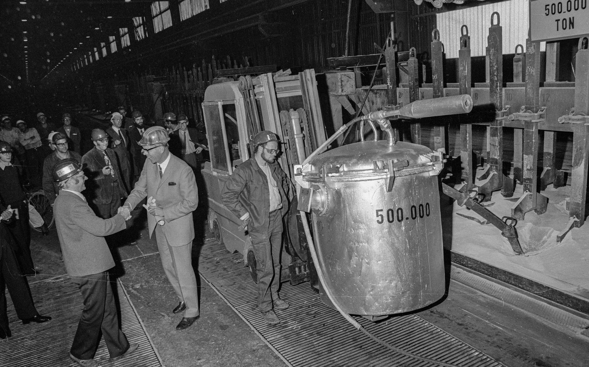 Op 3 oktober 1973 wordt in aluminiumfabriek Aldel te Delfzijl de 500.000ste ton aluminium geproduceerd..