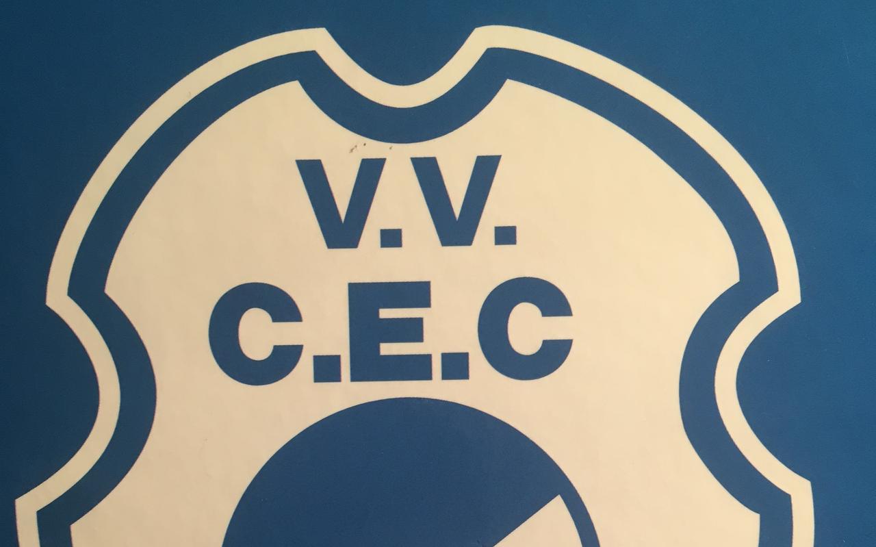 CEC, dat in 2011 haar honderdjarig bestaan vierde, staat voor een belangrijke beslissing. Het bestuur stelt voor om vanaf komend seizoen een zaterdagvoetbalclub te worden. CEC, dat in 2011 haar honderdjarig bestaan vierde, staat voor een belangrijke beslissing. Het bestuur stelt voor om vanaf komend seizoen een zaterdagvoetbalclub te worden.