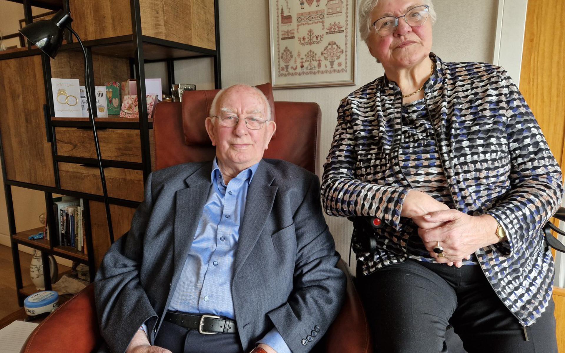 Jan en Henny Eefting zijn na 65 jaar huwelijk nog steeds gelukkig.