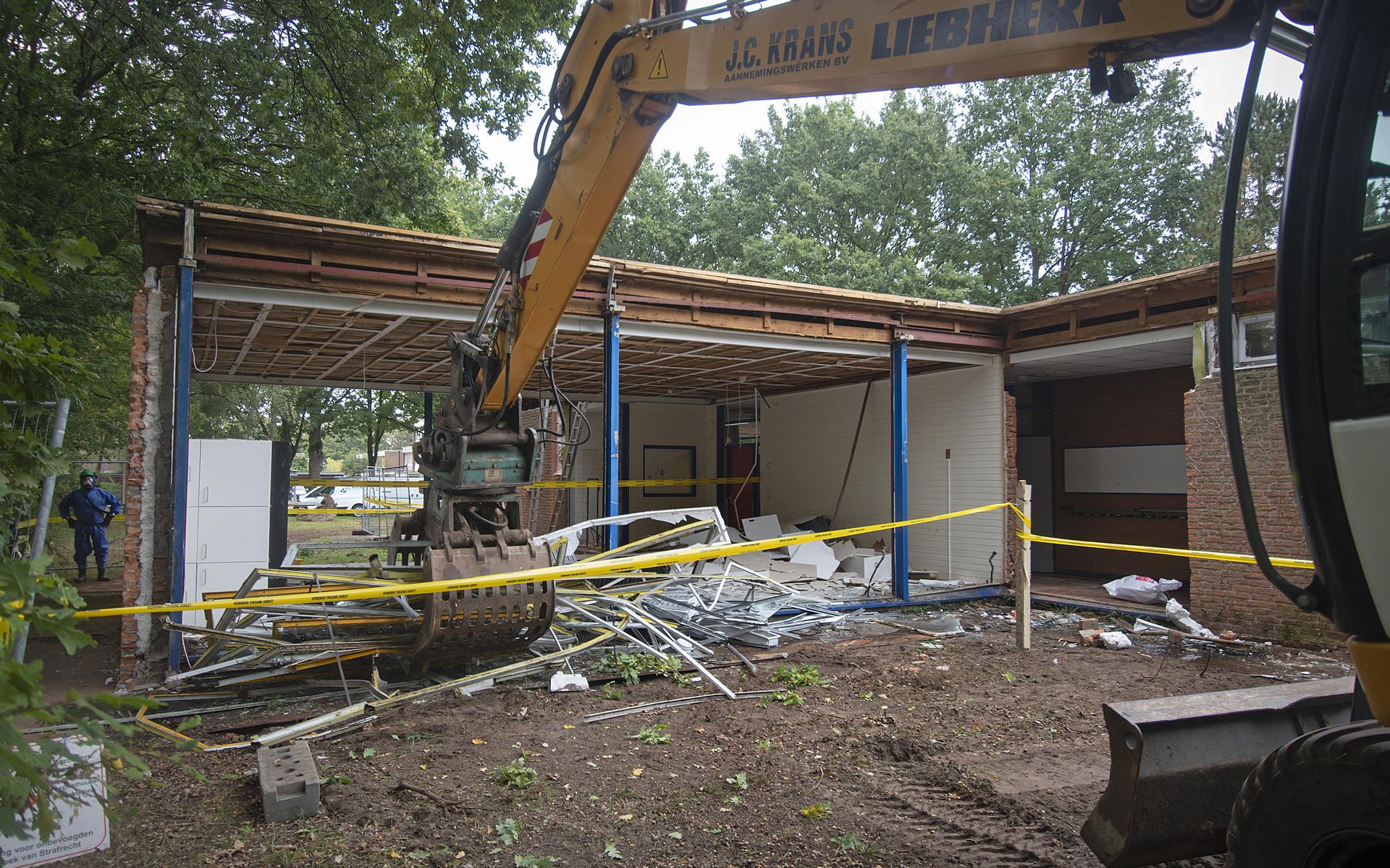 Mgr. Bekkersschool in Emmen valt ten prooi aan sloophamer