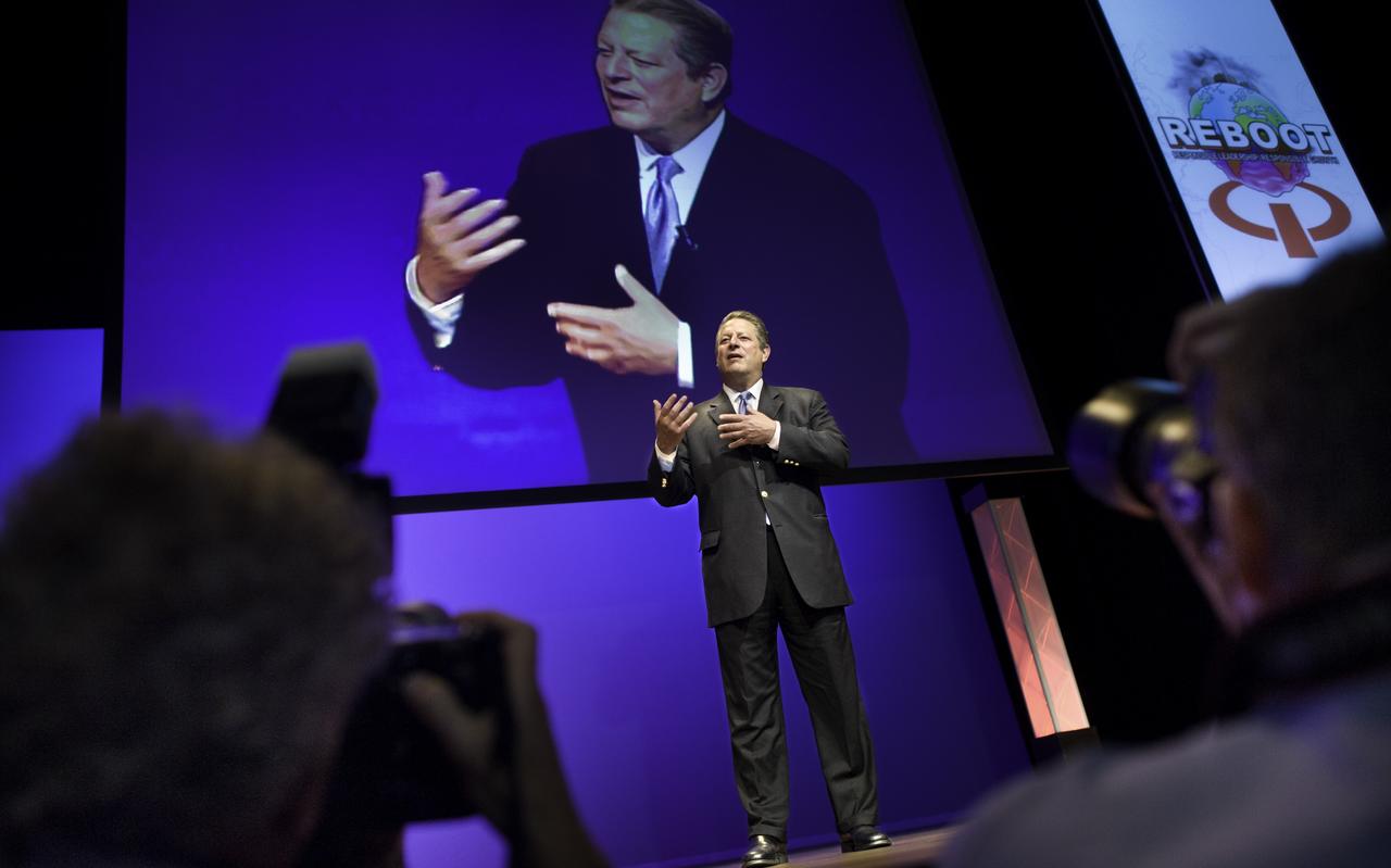 In 2011 kwam Al Gore naar Groningen om het congres van Economics and Business Faculty (EBF) te openen. In 2011 kwam Al Gore naar Groningen om het congres van Economics and Business Faculty (EBF) te openen.