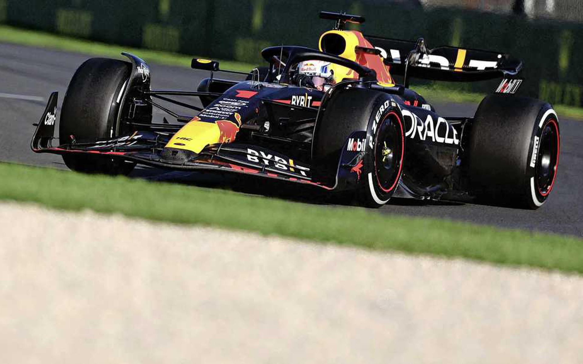 Dominante Max Verstappen Breidt WK-leiding Uit Met Winst In 'rode' GP ...