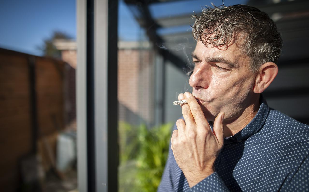 Wim Pruim wil stoppen met roken: ,,Het gaat mij deze keer lukken’’.
