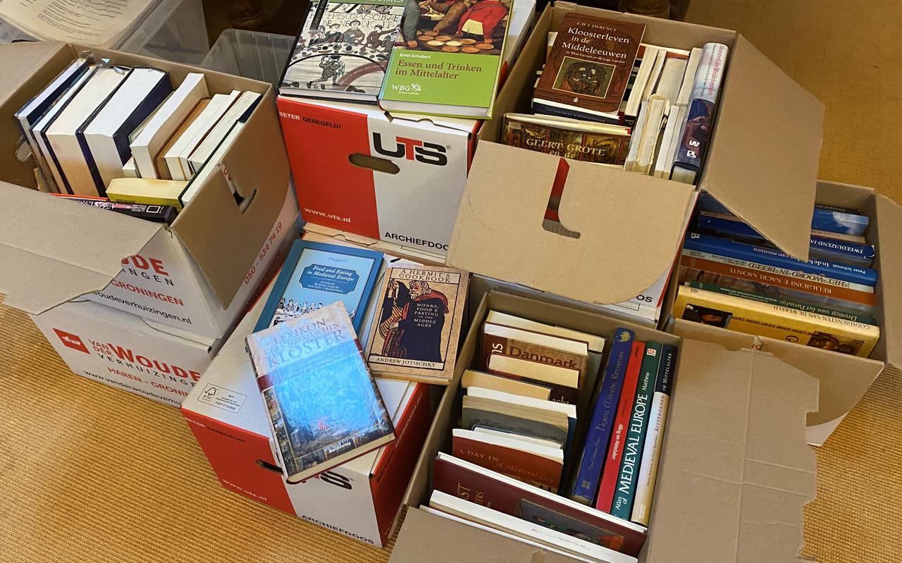 Het Klooster in Ter Apel is 350 boeken rijker geworden Het Klooster in Ter Apel is 350 boeken rijker geworden