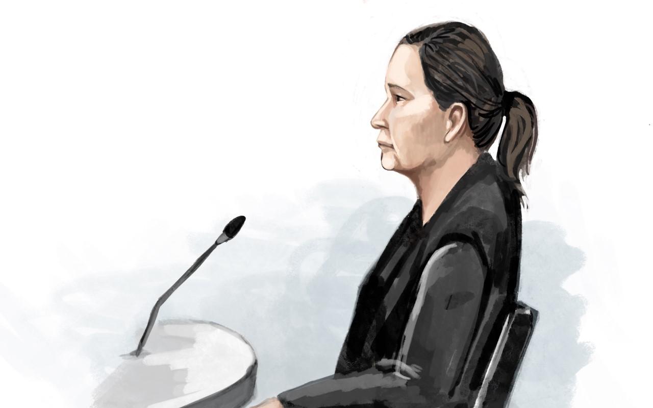Annique B. uit Gieterveen voor zij boos de rechtszaal in Zwolle uitliep. Annique B. uit Gieterveen voor zij boos de rechtszaal in Zwolle uitliep.