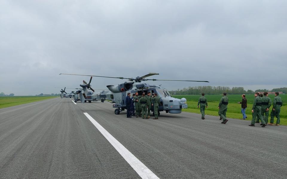 De Britse militairen zijn uitgeweken naar Airport Oostwold.